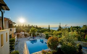 Βίλλες του Ιονίου